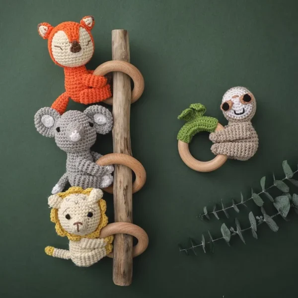 1PCS Cute Baby Toy Cartoon Crochet Animal Rattle New DIY Beech Wood Bracelet BPA Free Baby Teether Newborn Educational Toy Gifts 6